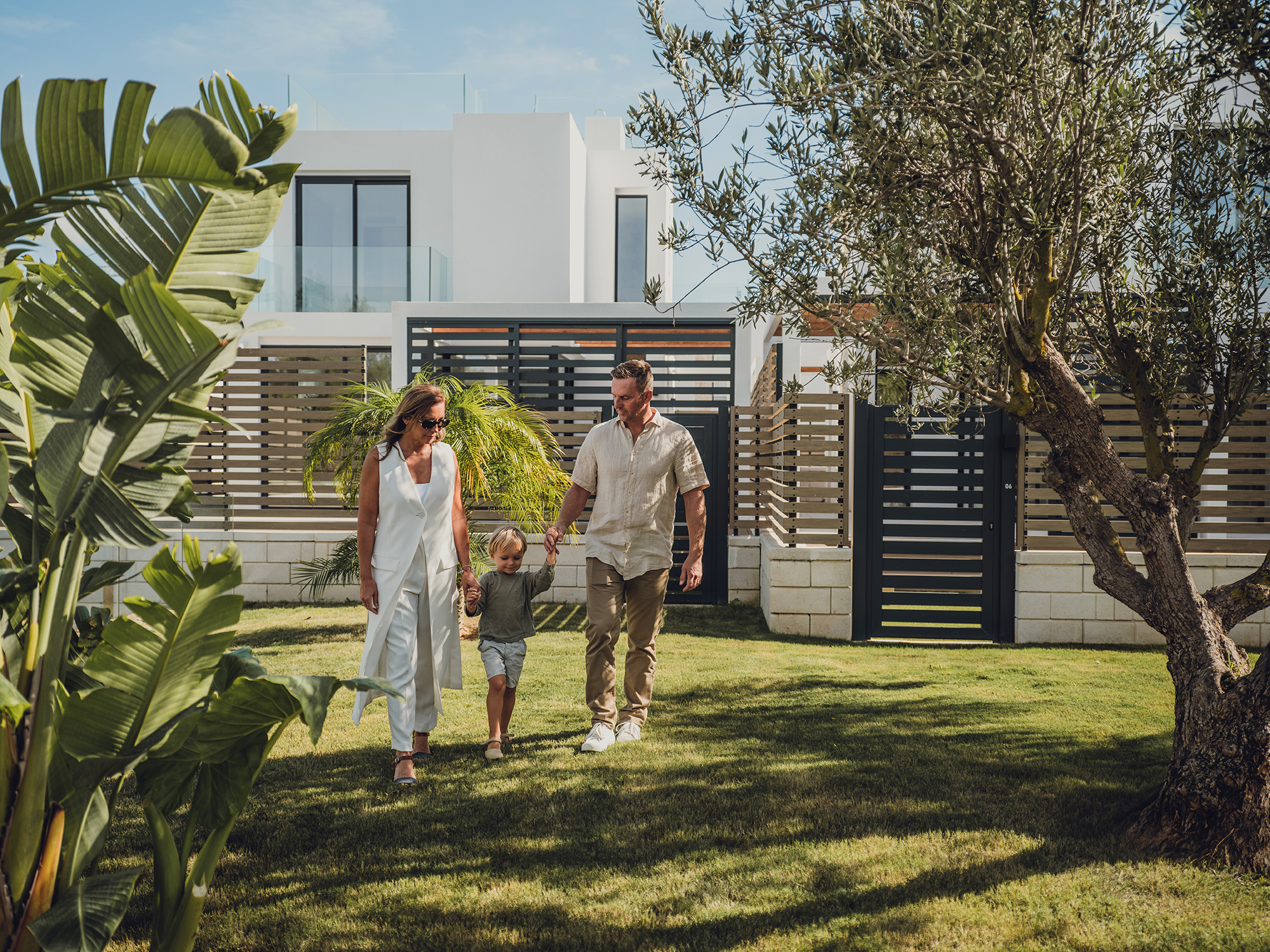 Villa Tarida vooraanzicht in Cala Tarida, Ibiza