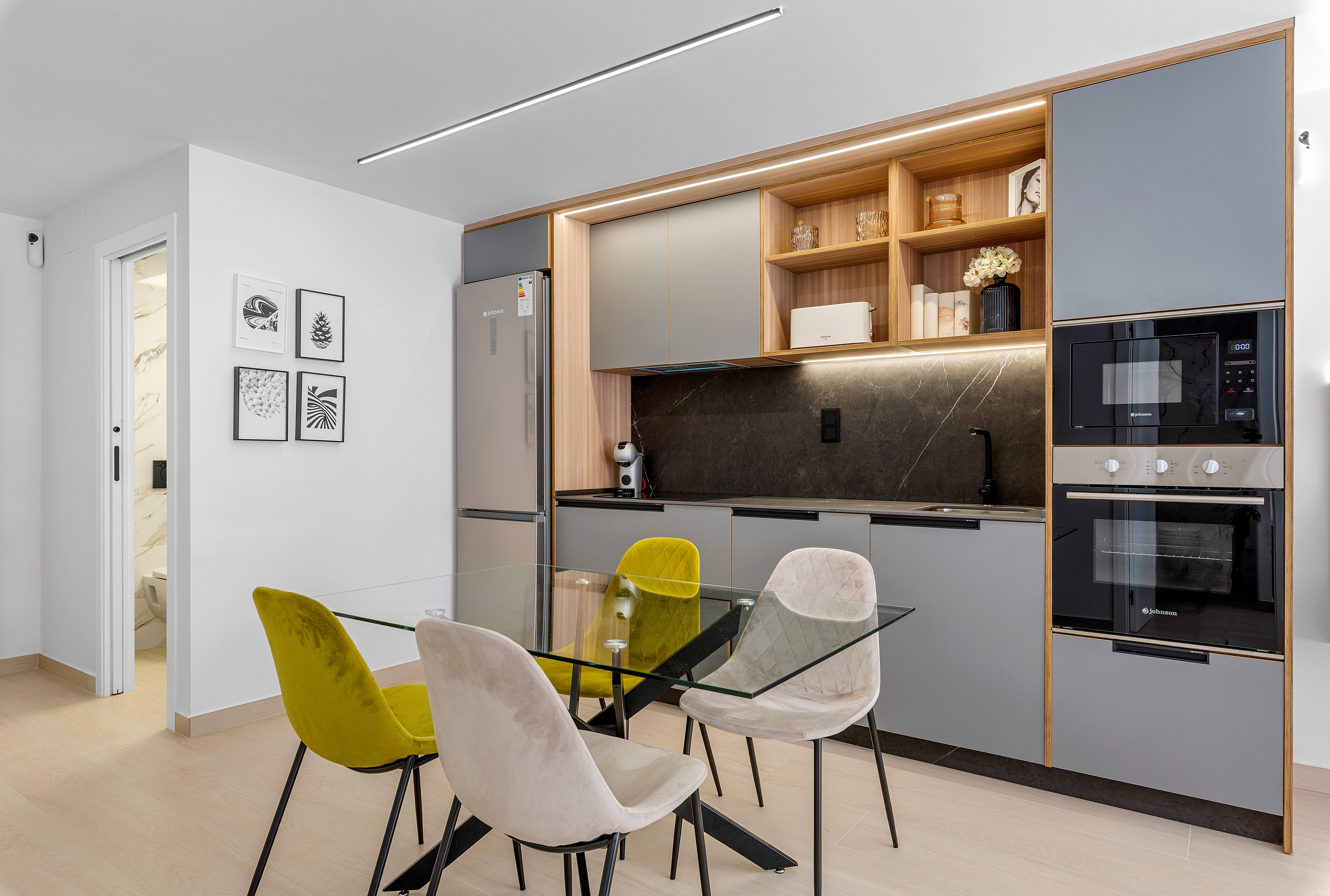 Show home - dining area