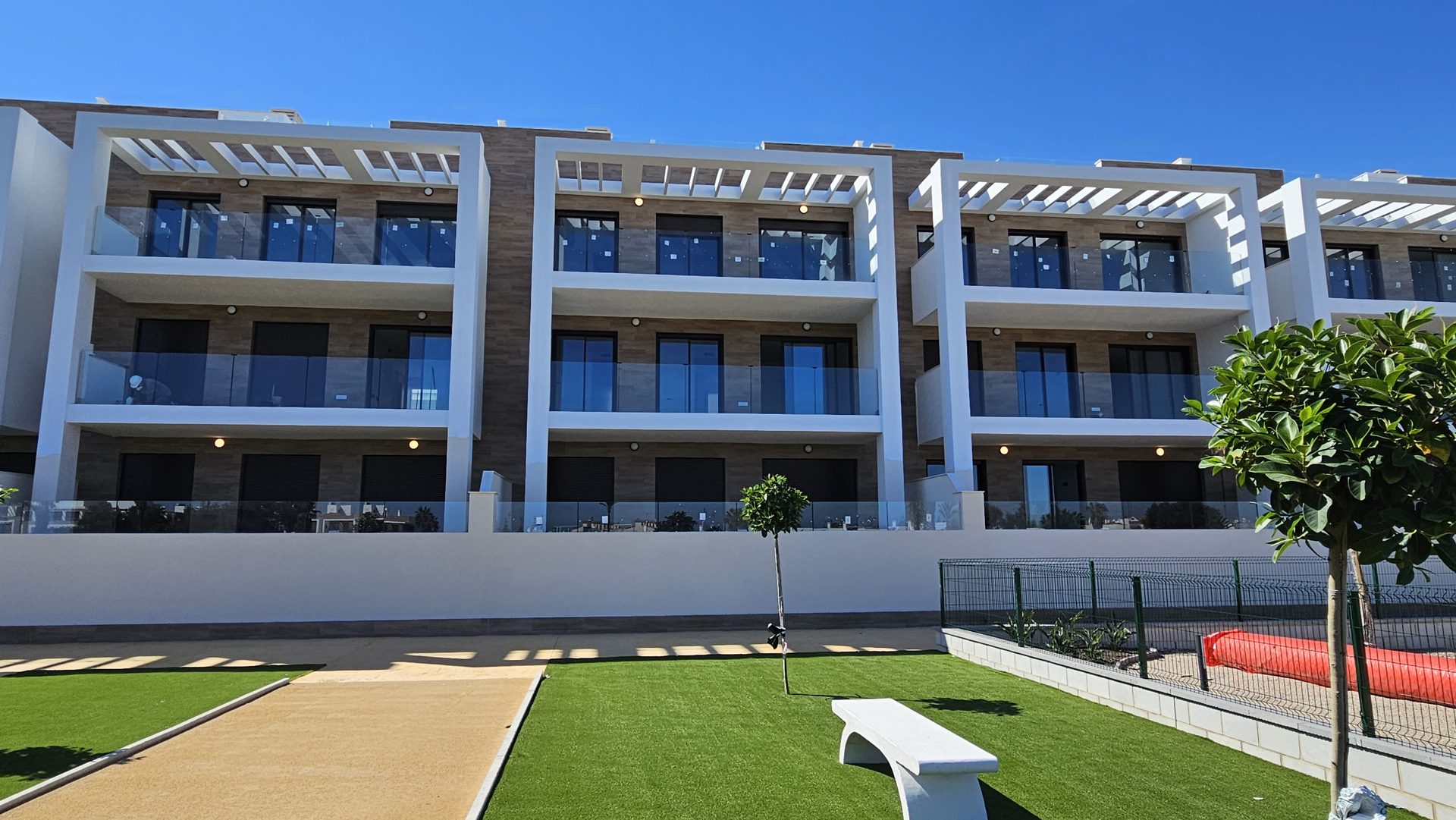 Facade and landscaped garden