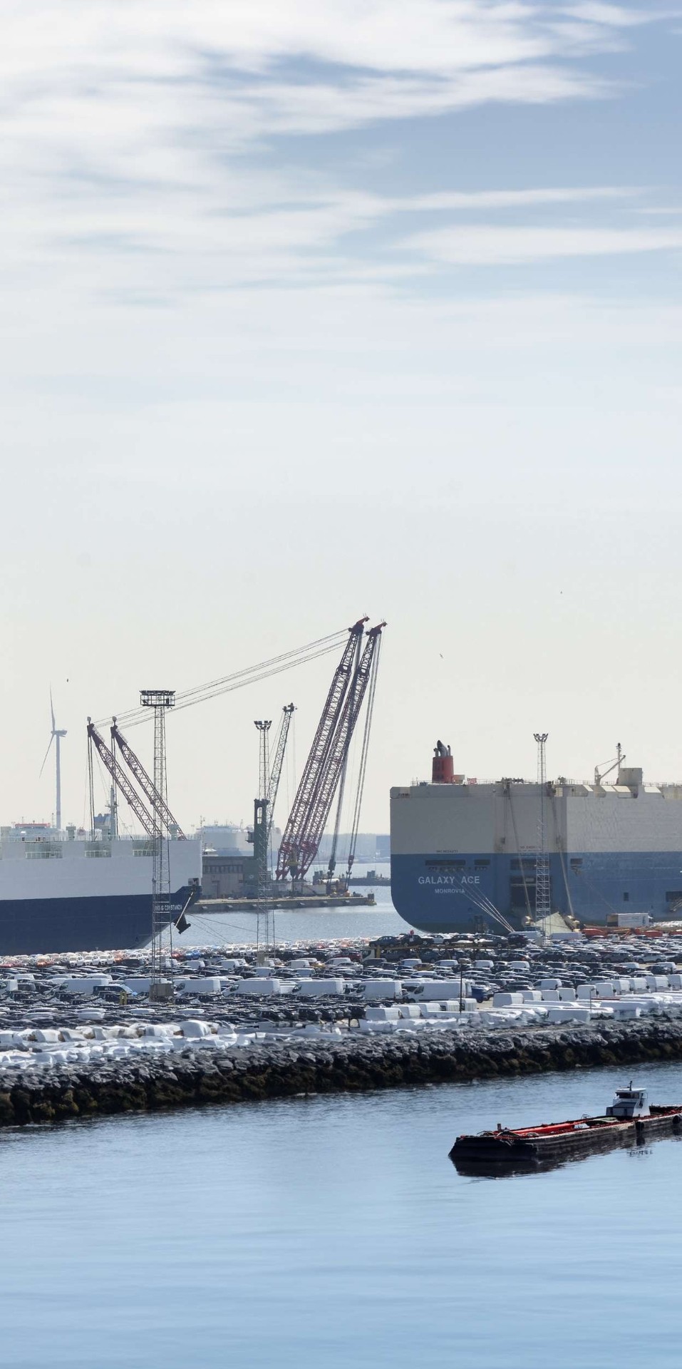 Haven van Zeebrugge met schepen